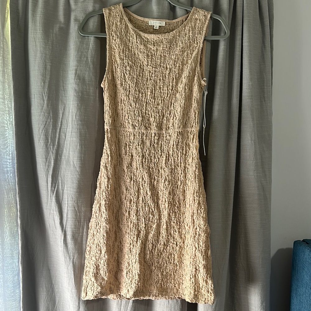 Elegant Beige Sleeveless Dress